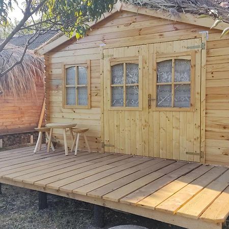 Edelweiss Guesthouse, Glamping And Camping Suhaia Extérieur photo