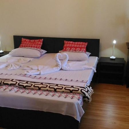 Edelweiss Guesthouse, Glamping And Camping Suhaia Extérieur photo